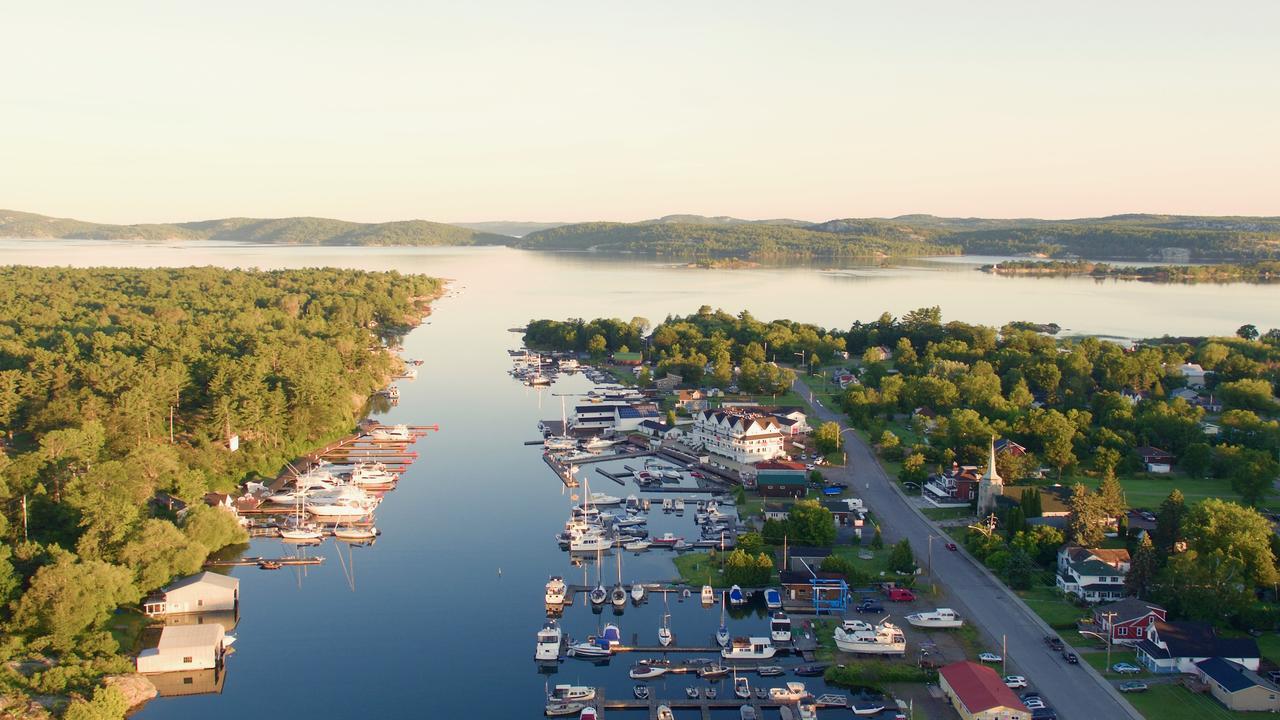 Sportsman'S Inn Resort & Marina Killarney Eksteriør bilde